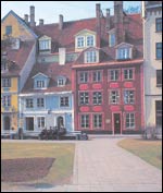 Keskiajalla rakennettu Riian vanha kaupunki on suurelta osin kunnostettu ja restauroitu.