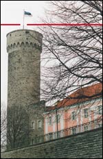 Pitkn Hermannin torni Toompealla on Viron itsenisyyden tunnetuin symboli.