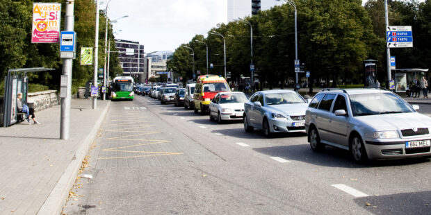 Tallinnan liikenteessä on pahoja EU-ruuhkia torstaina ja perjantaina – varaa aikaa liikkumiseen
