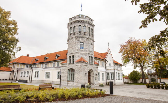 Tallinnan Maarjamäen linnassa avataan uusi Viron historiaa esittelevä suurnäyttely