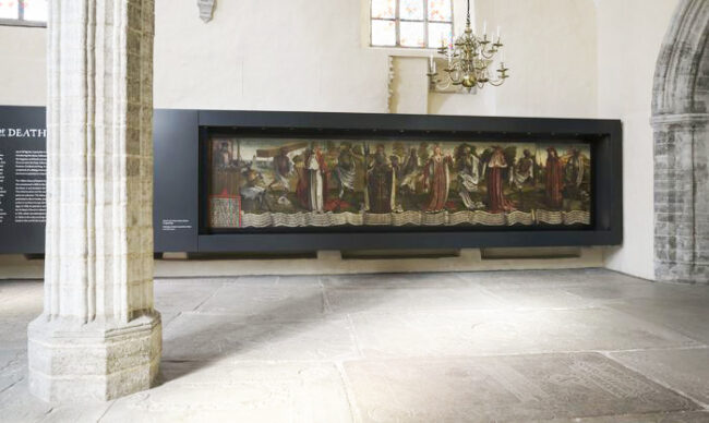 Kuolemantanssi-maalaus näkyy nyt kirkkaammin – Tallinnan Nigulisten kirkossa avattiin uudistettu näyttely