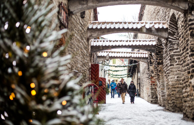 Nauti Tallinnan talvitunnelmasta – katso hienot kuvat talvisesta vanhastakaupungista