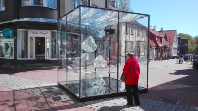 Uusi installaatio juhlistaa 150-vuotiaita Pärnun aallonmurtajia