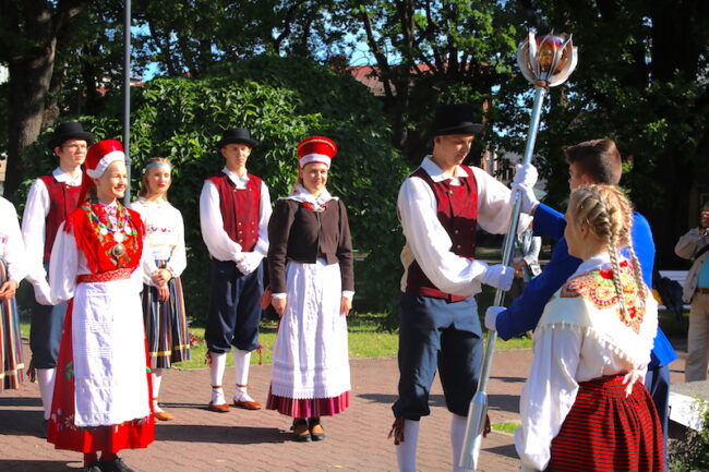 Laulujuhlien tuli saapui Pärnuun – katso kuvat!