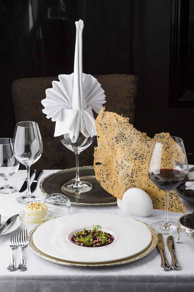 Gourmet-illallinen ilman yllätyksiä – ravintola Tchaikovsky perusvarma valinta klassiseen fine dining -illalliseen