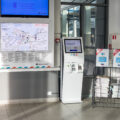 Tallinnan julkisen liikenteen matkalipun voi nyt ostaa satamassa – lippuautomaatit tulivat A- ja D-terminaaleihin