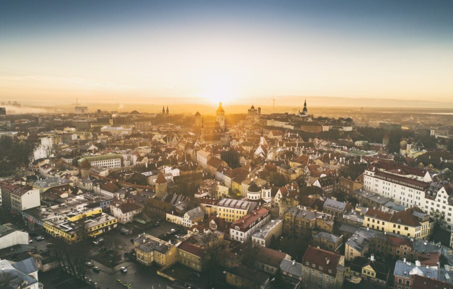 Virossa julistettiin koronavirusepidemian takia poikkeustila – mitä matkailijan tällä hetkellä tulee tietää 