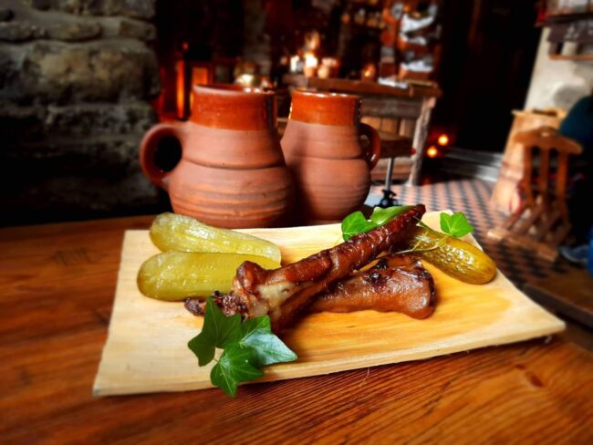 From tomorrow, you can eat pig’s tail marinated the Medieval way in Tallinn