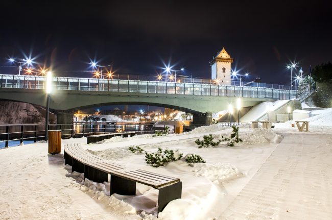 Russia to close Narva-Ivangorod crossing to vehicles for 2 years