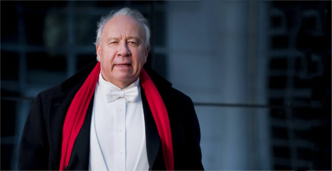 Neeme Järvi johtaa tänään ja huomenna yhden  klassisen musiikin suurimmista sinfonioista