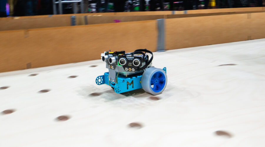 Jättimäinen robotiikan festivaali