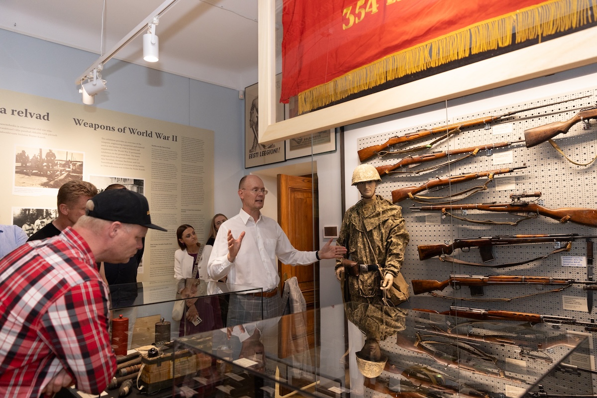 Largest ever exhibition of weapons from 1944 opens at Estonian War Museum