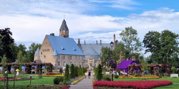 Explore the ‘Alice in Wonderland’ miracle garden at Taagepera Castle