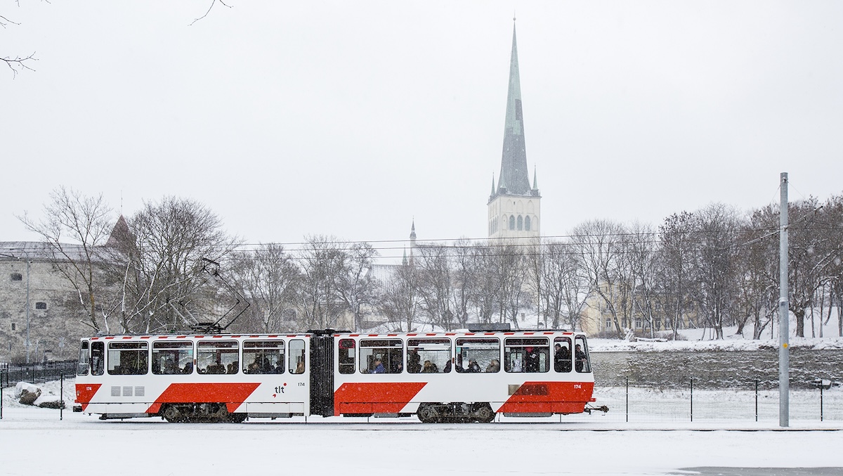 Tallinnan liikennelaitos kutsuu matkustajat jouluajelulle