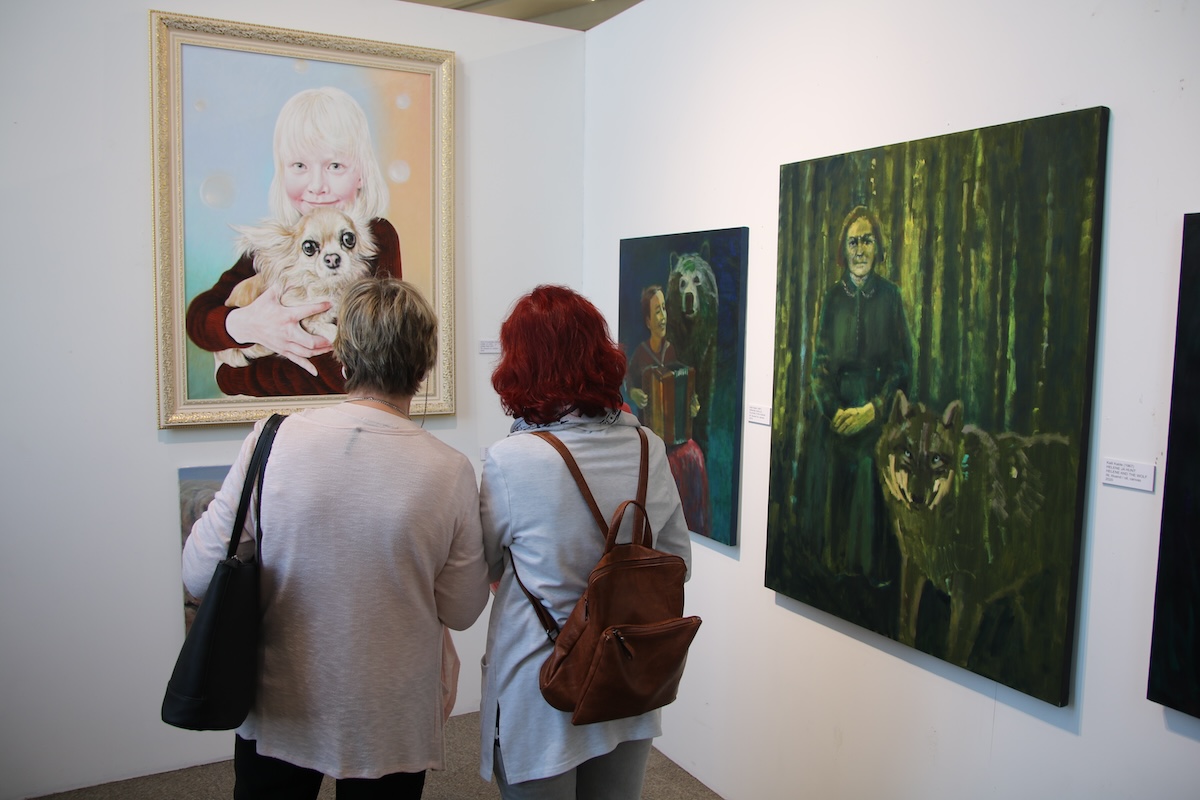 The annual exhibition of the Estonian Painters Union tells unprecedented stories