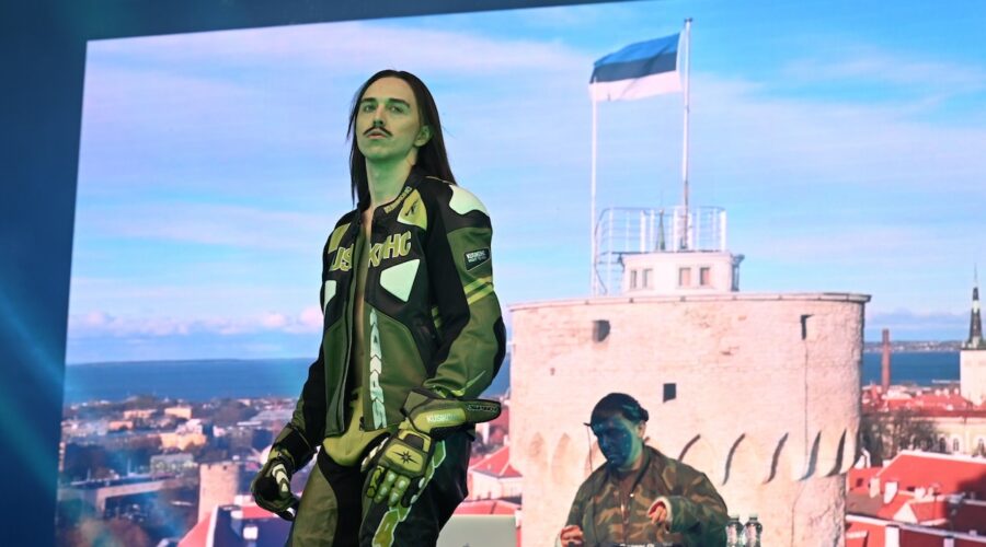 Euroviisujen Allstars Tommy Cashin kanssa
