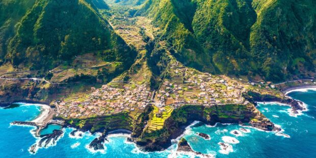 Fly from Tallinn to Madeira 