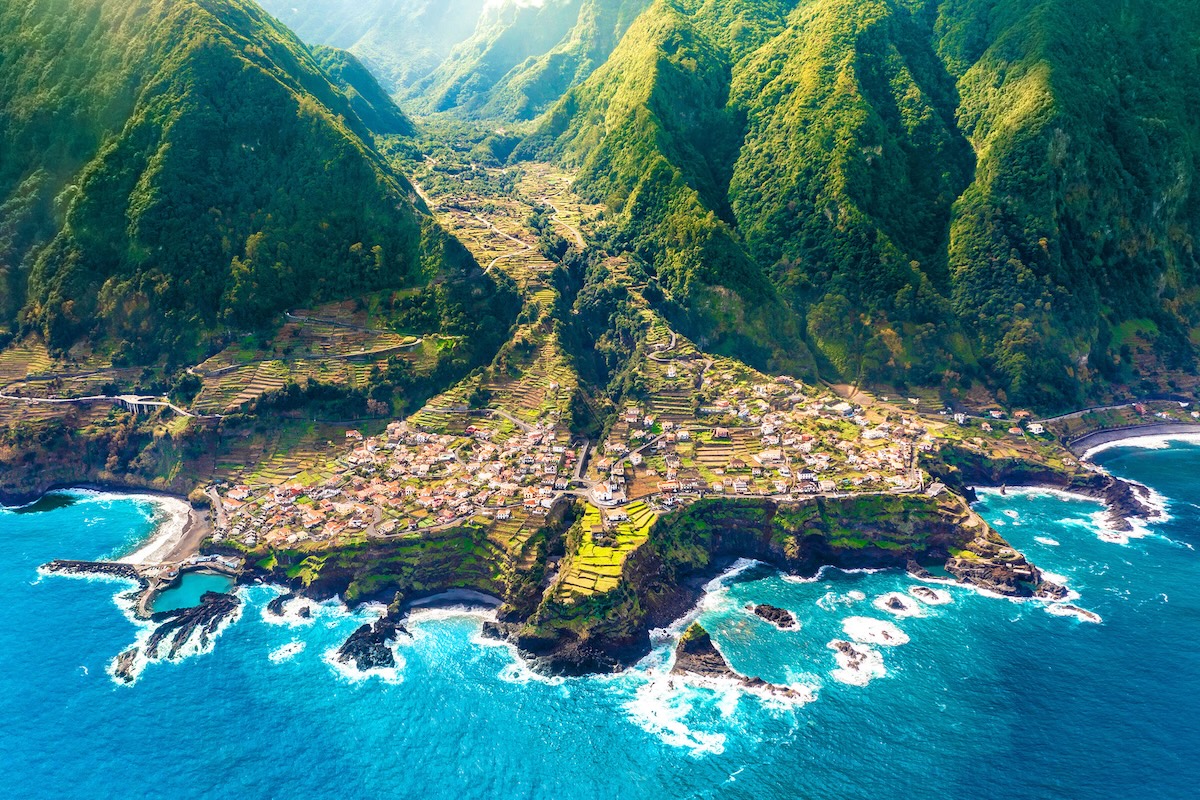 Fly from Tallinn to Madeira 