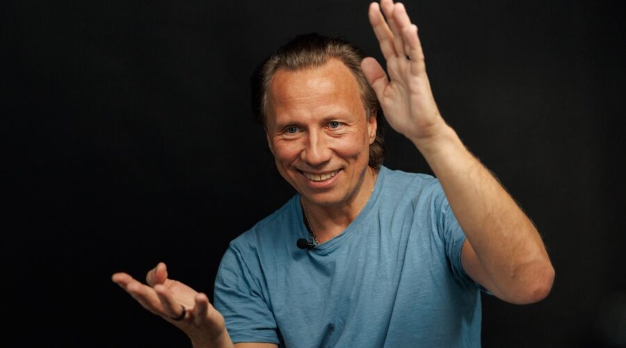 Kristjan Järvi – musiikin ja elämän uudella taajuudella