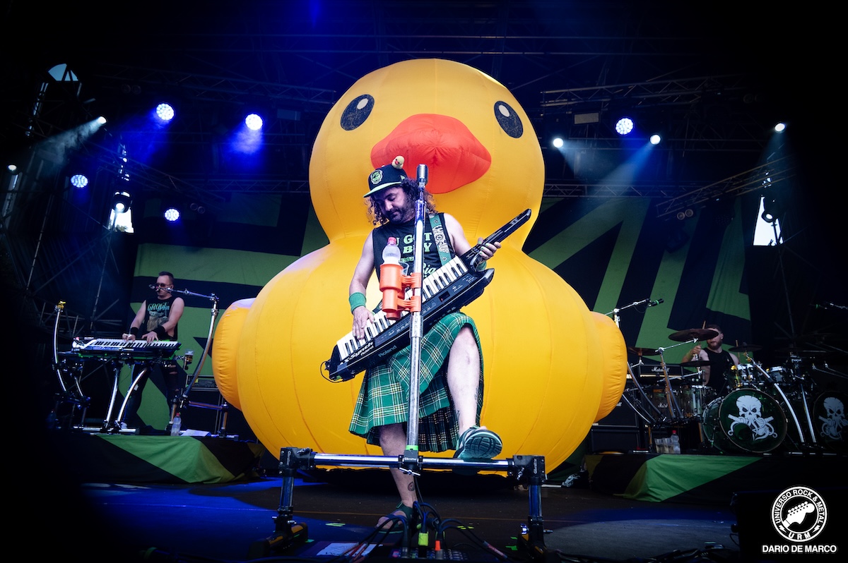 Raskaita säveliä metallimusiikin ystäville