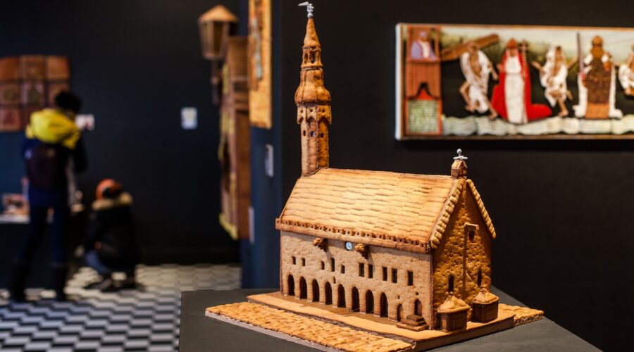 Gingerbread Mania 2025 Waiting for Visitors