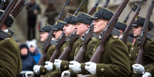 Viron itsenäisyyspäivän paraati