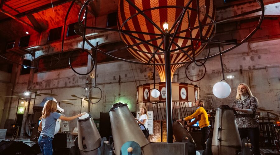 Virtuaalitodellisuus vai retroelämykset – sinä päätät!