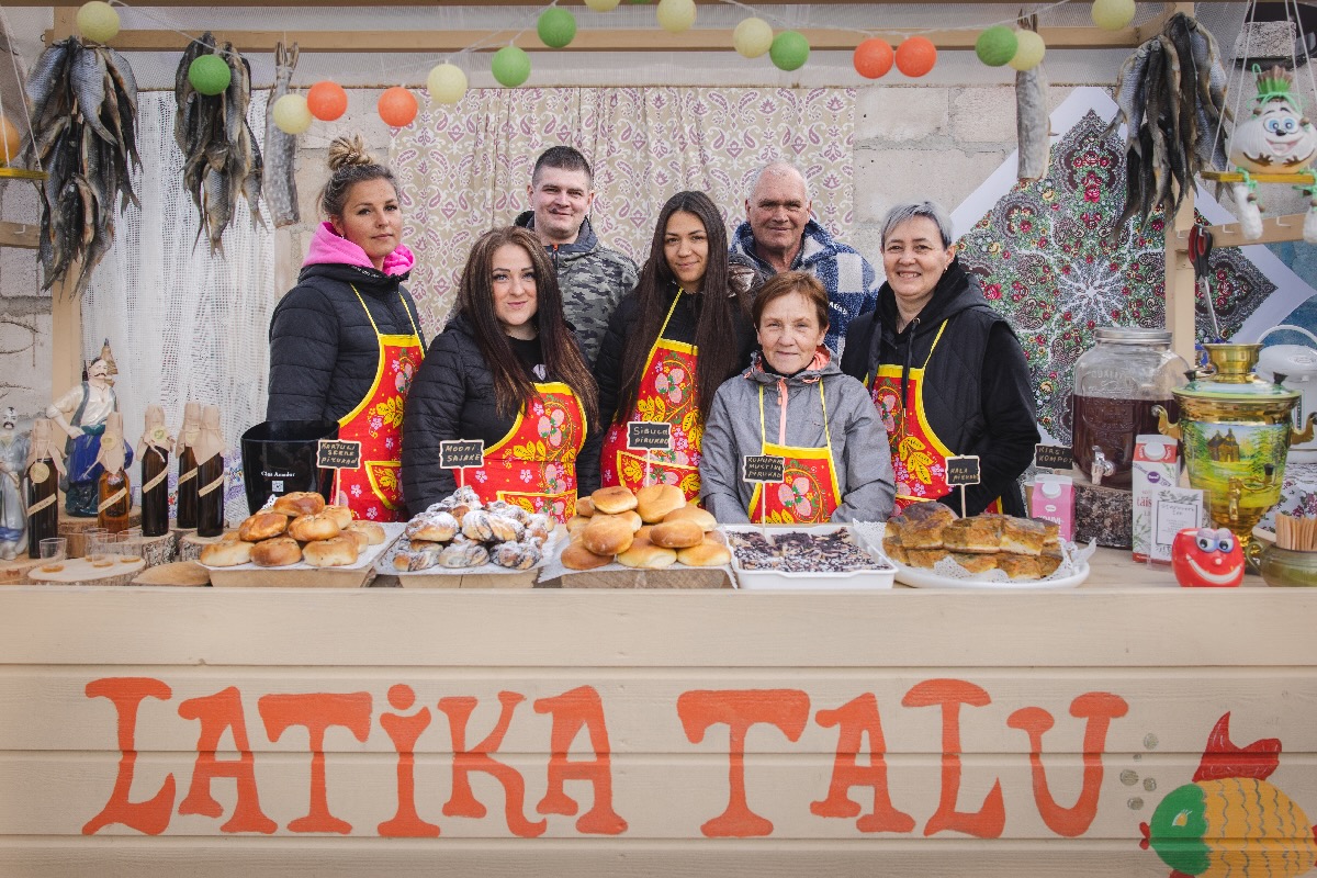 Kalaruokia ja markkinahumua Sipulitiellä