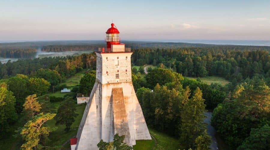 Saarenmaa + Hiidenmaa = 1