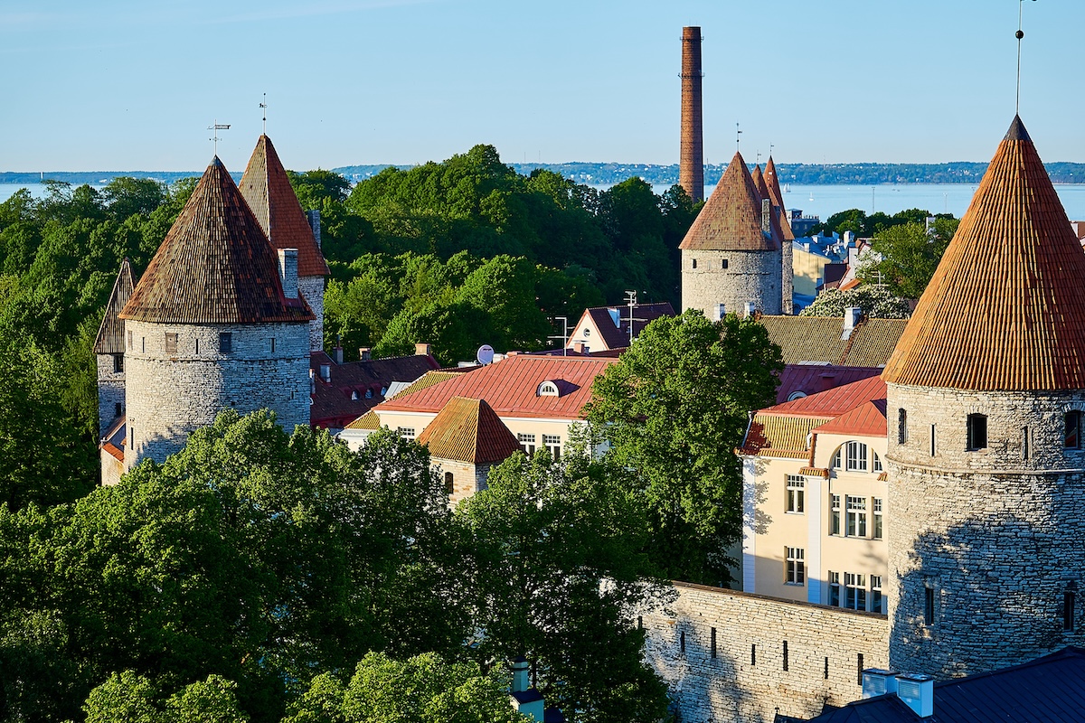 Tallinnaan ja takaisin – tuomisina iloisia muistoja ja turvallisia tuliaisia