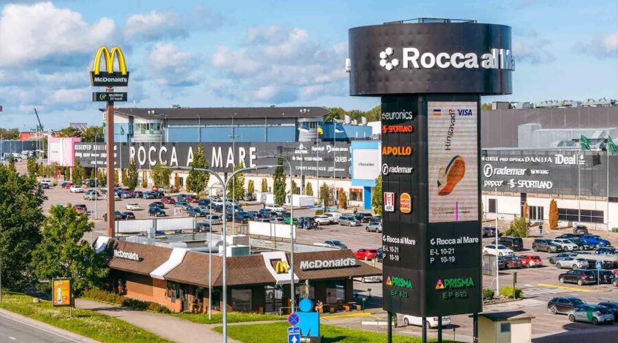 Rocca al Mare -kauppakeskus kiristi pysäköintisääntöjään