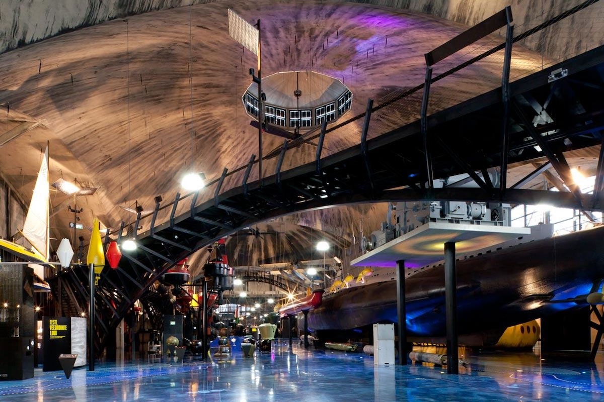 Lennart Meri’s “Hopeanvalkea” Transformed Into an Experience Exhibition