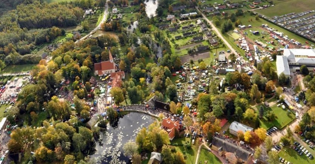 Paunvere Autumn Grand Fair